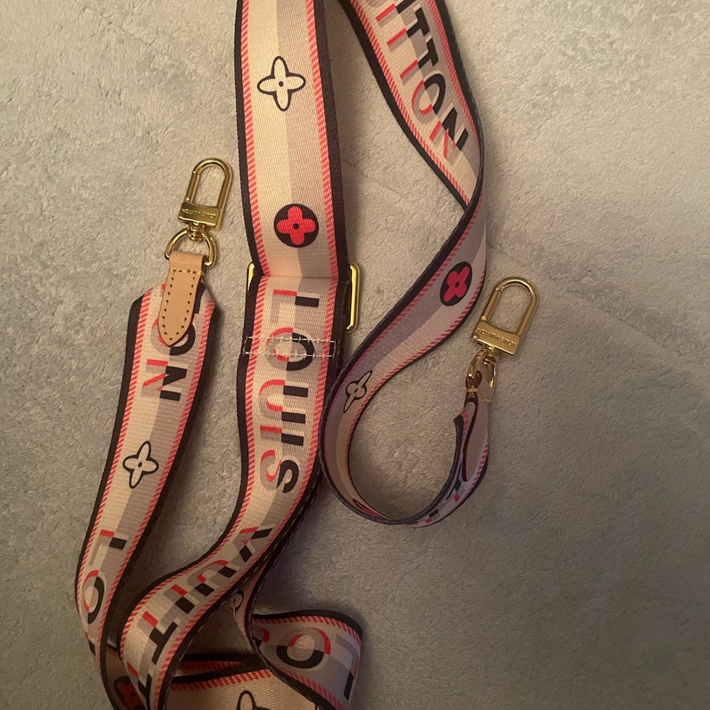 LV Crossbody strap